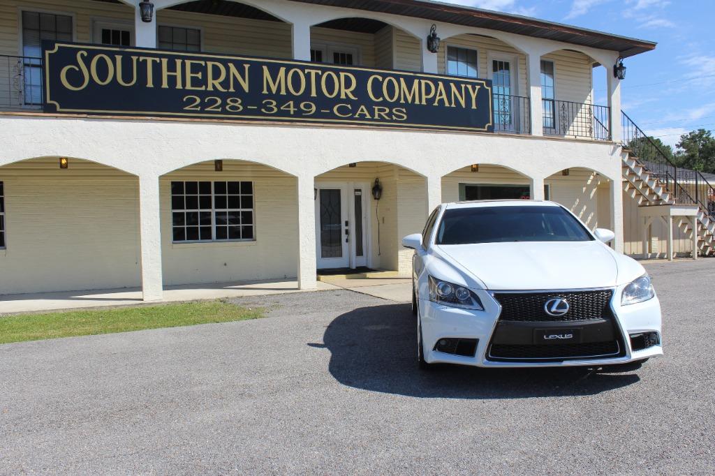 2014 Lexus LS