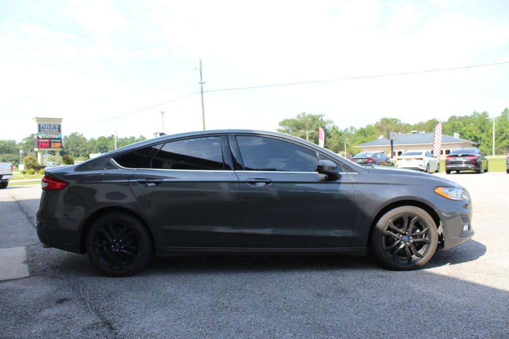 2020 Ford Fusion SE photo