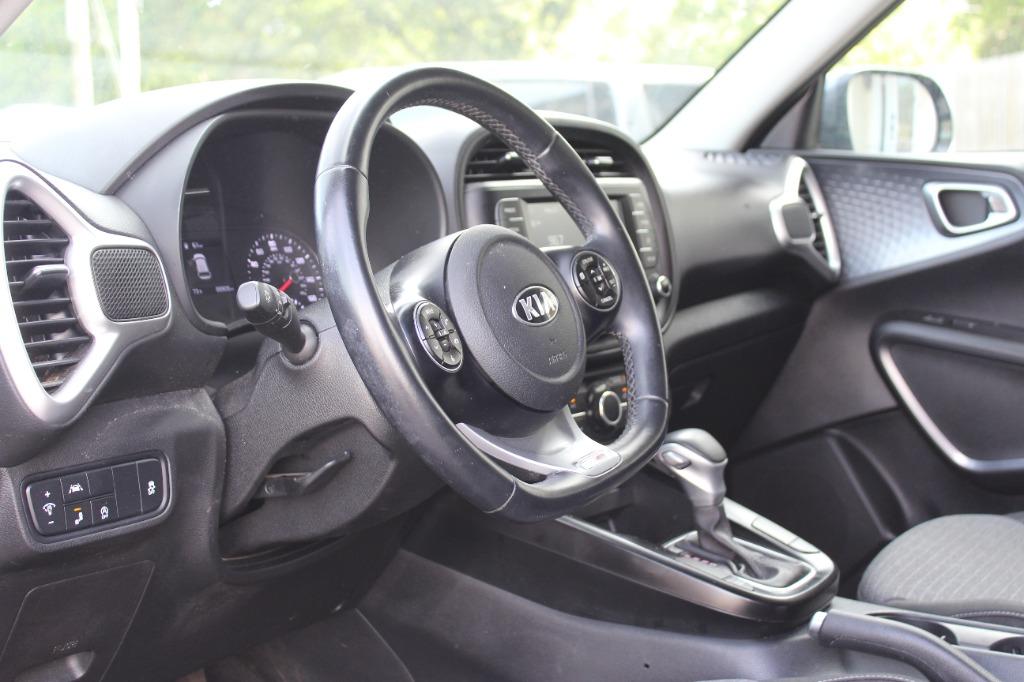 2021 Kia Soul GT-Line photo