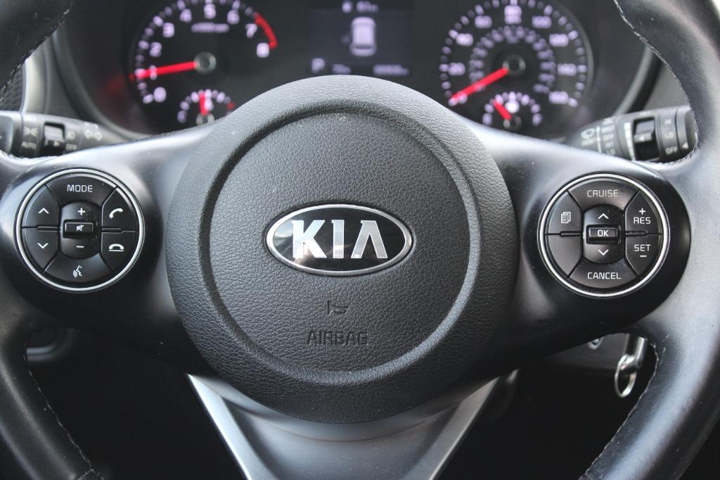 2021 Kia Soul GT-Line photo