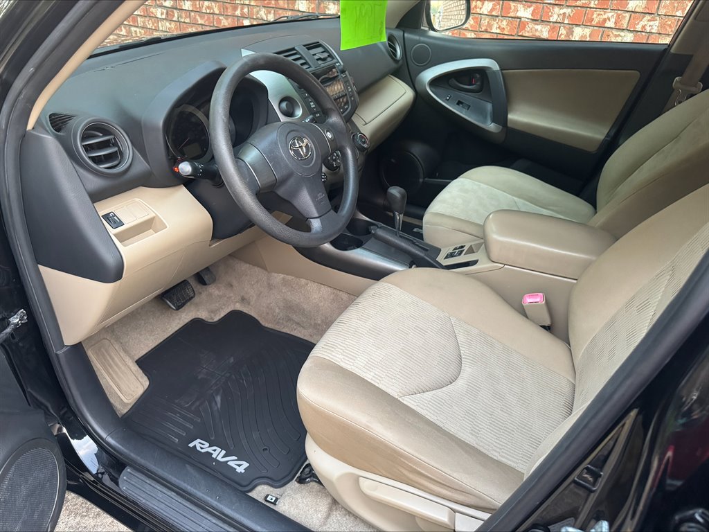 2009 Toyota RAV4 photo
