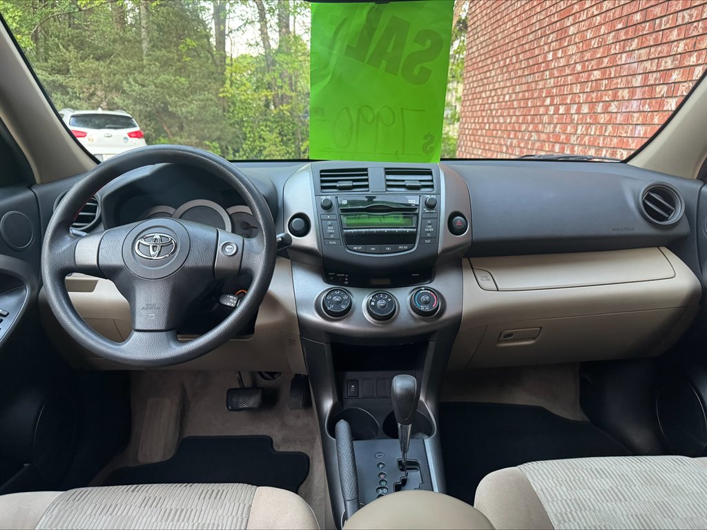 2009 Toyota RAV4 photo