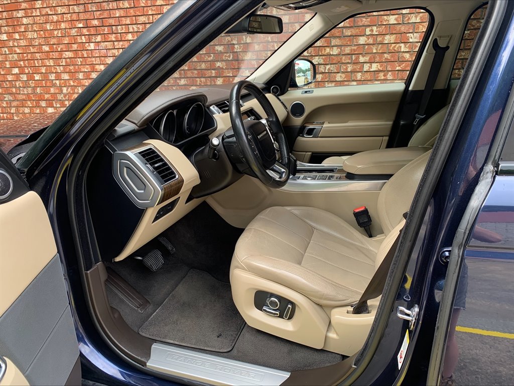 2016 Land Rover Range Rover Sport - $19,990