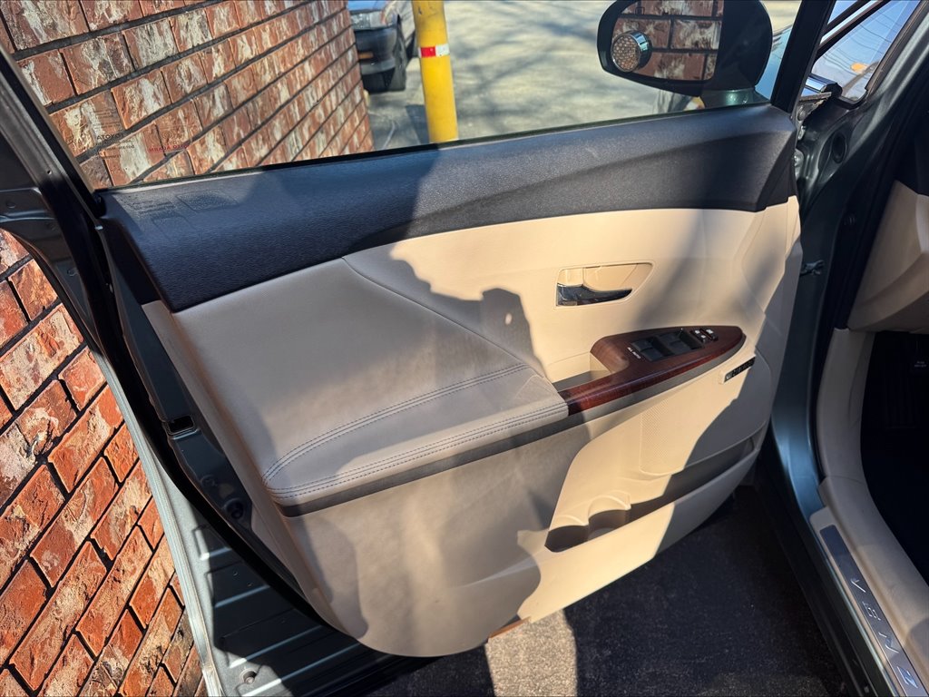 2009 Toyota Venza photo