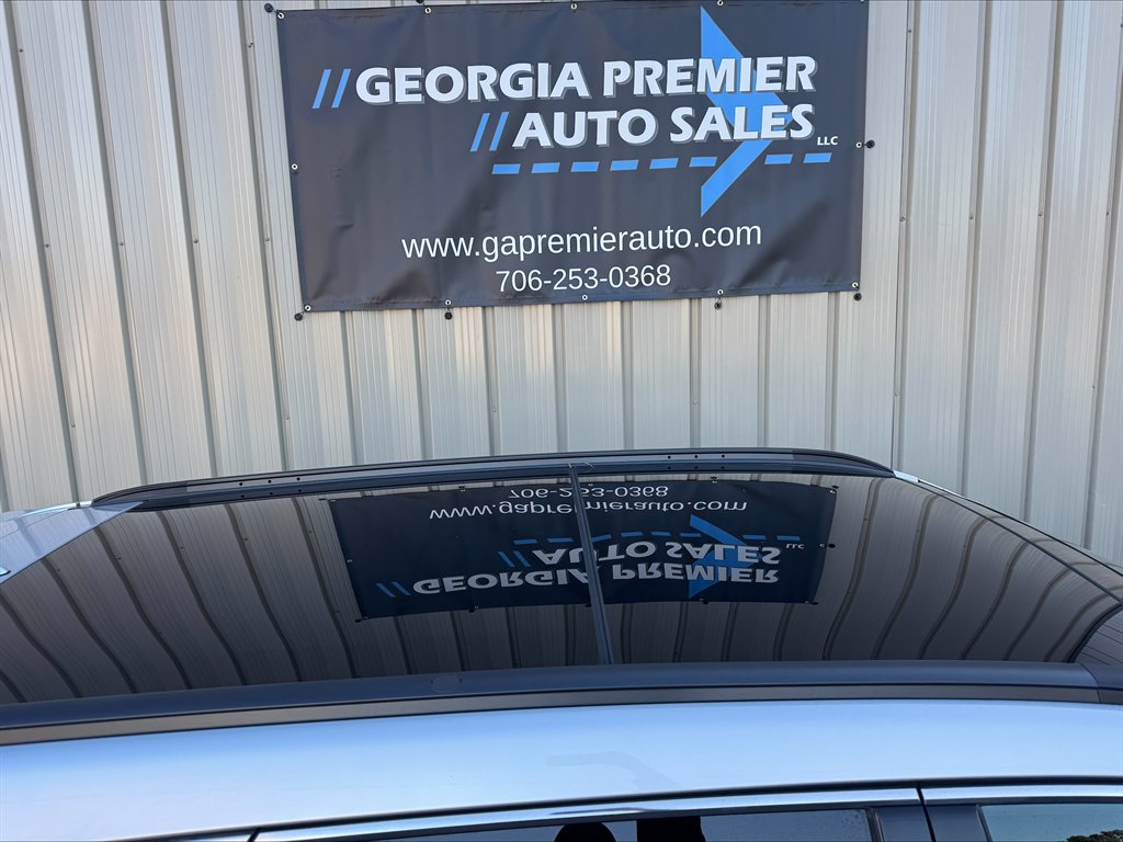 2015 Hyundai Santa Fe - $12,990