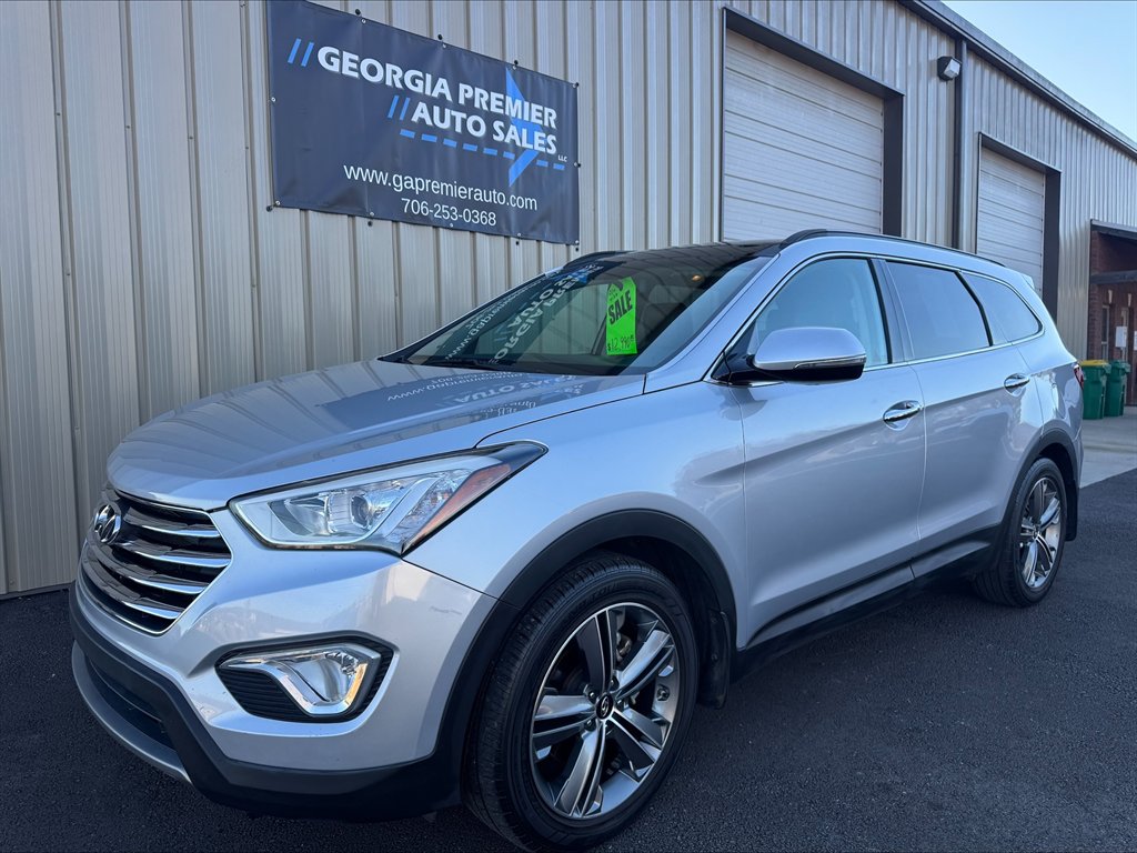2015 Hyundai Santa Fe - $12,990