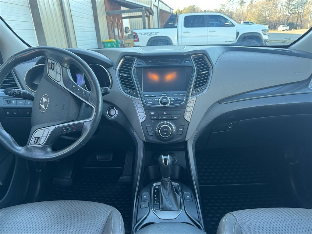 2015 Hyundai Santa Fe - $12,990
