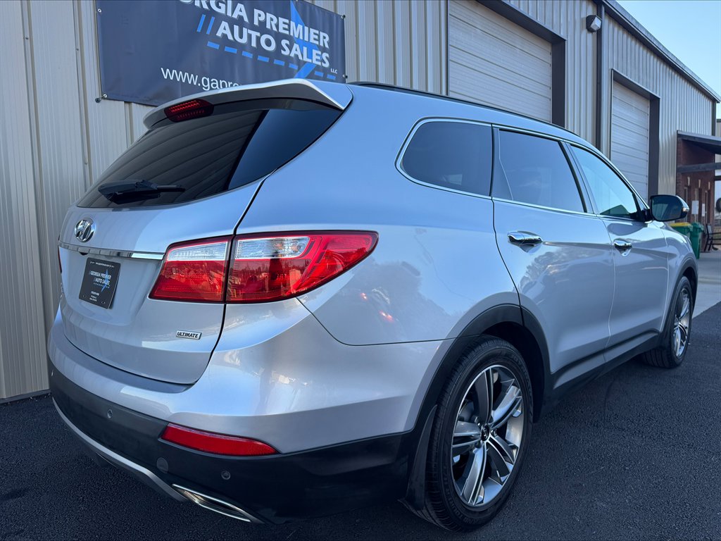 2015 Hyundai Santa Fe - $12,990
