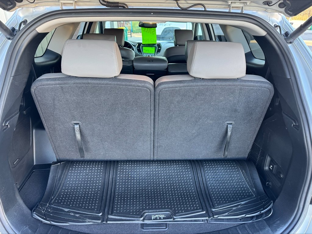 2015 Hyundai Santa Fe - $12,990