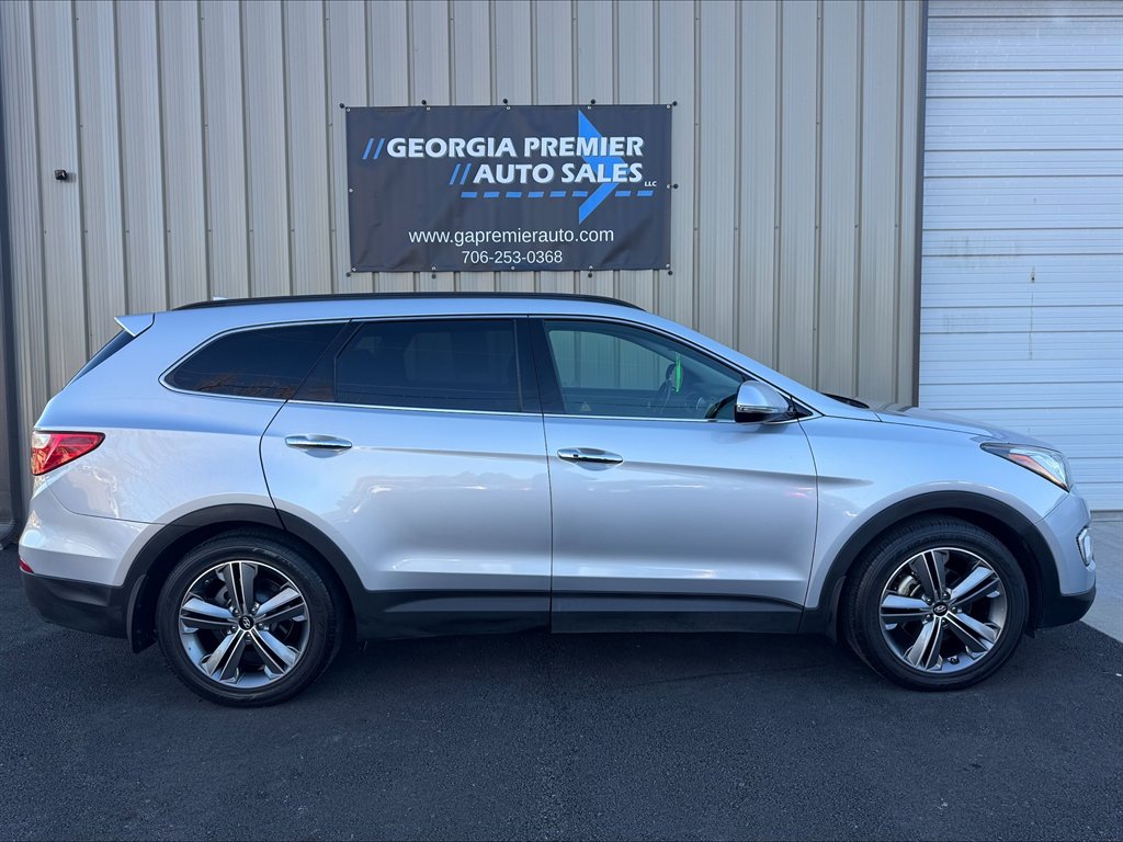 2015 Hyundai Santa Fe - $12,990