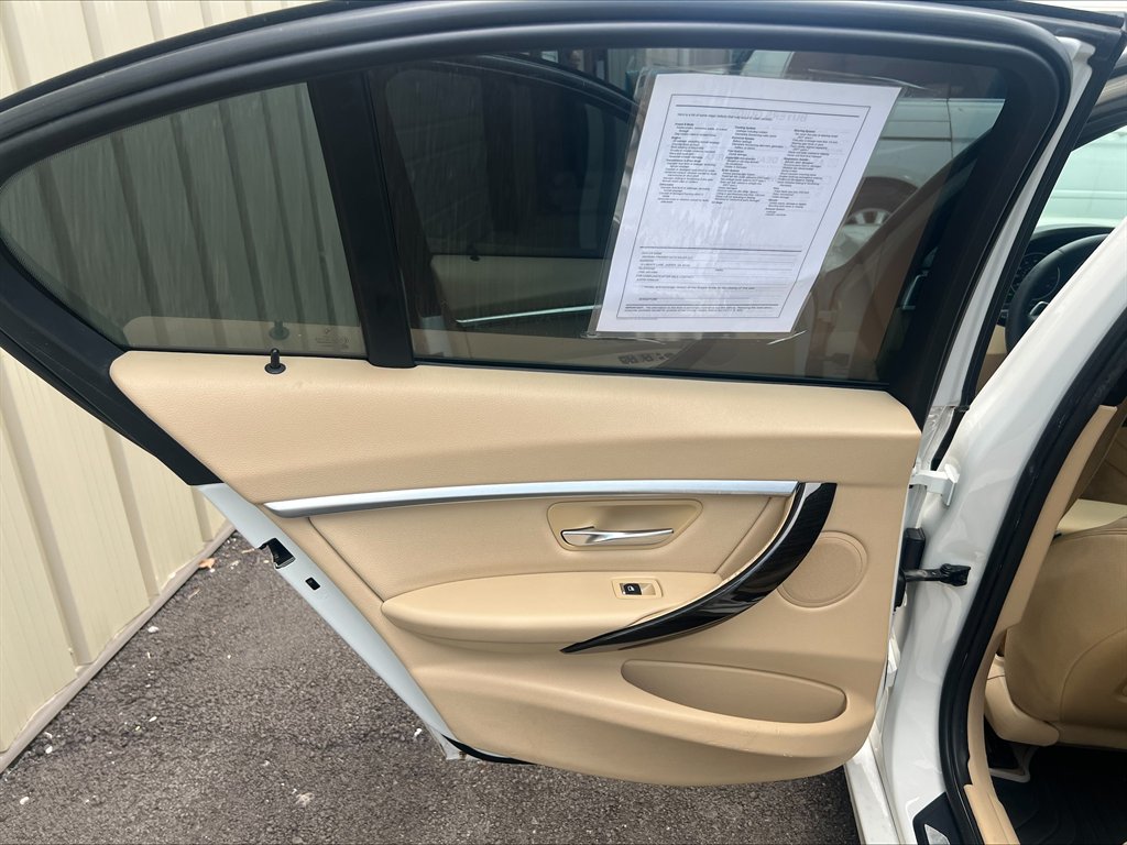 2016 BMW 3 Series - $8,990