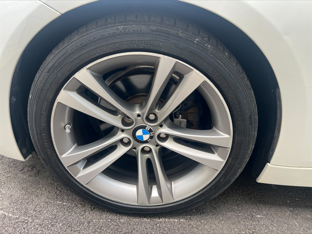 2016 BMW 3 Series - $8,990