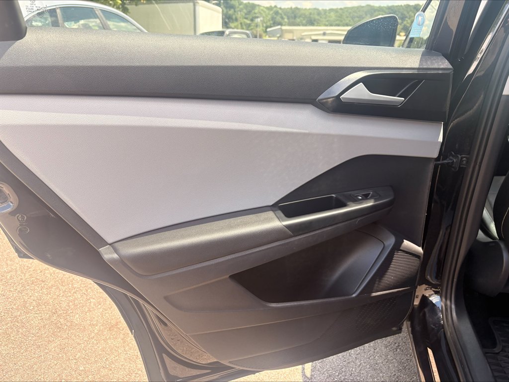 2022 Volkswagen Taos - $15,990
