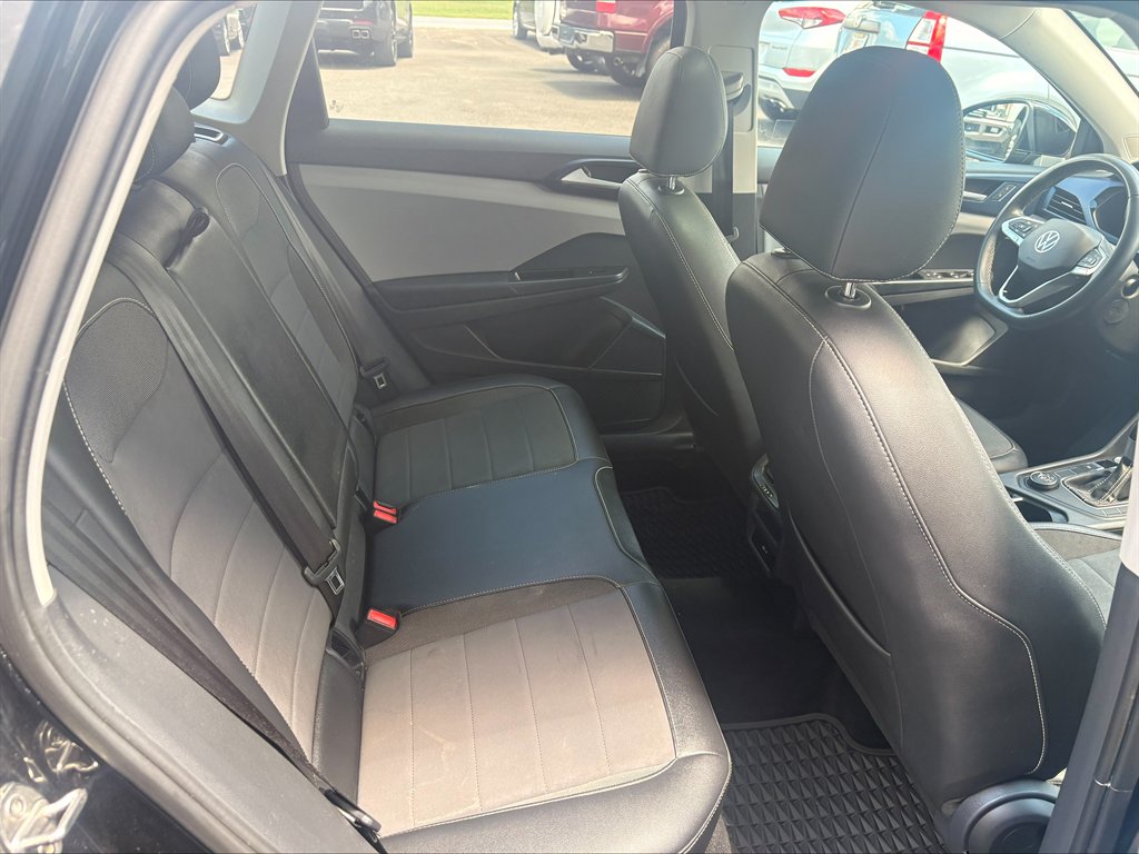 2022 Volkswagen Taos - $15,990