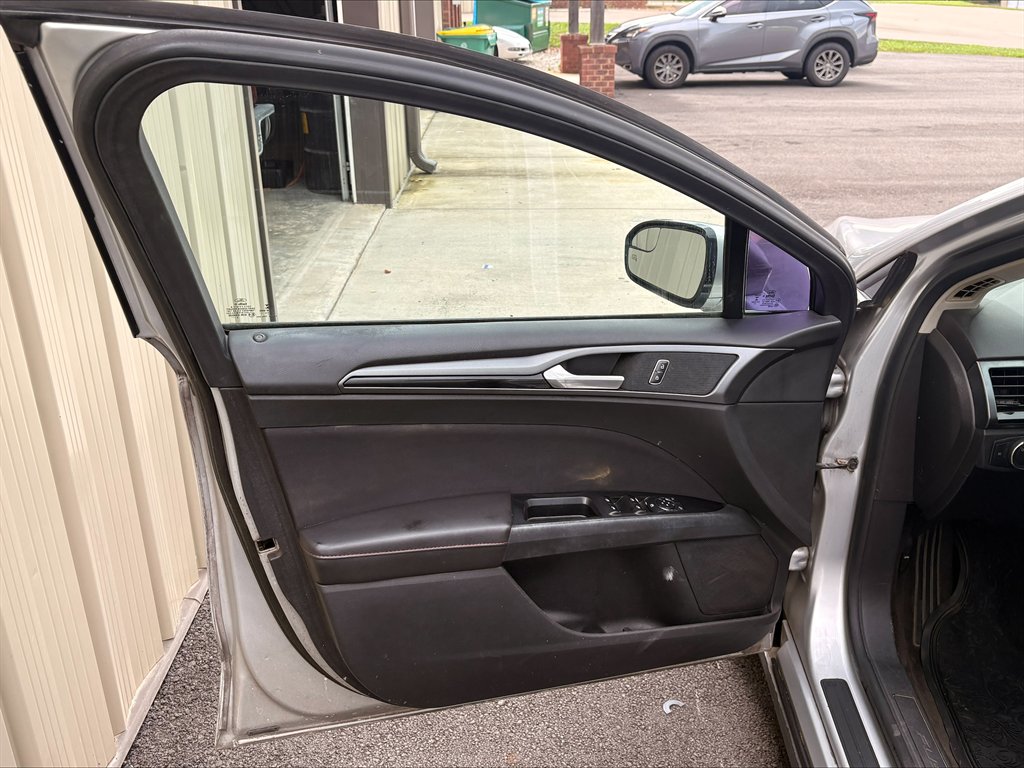 2014 Ford Fusion - $2,990