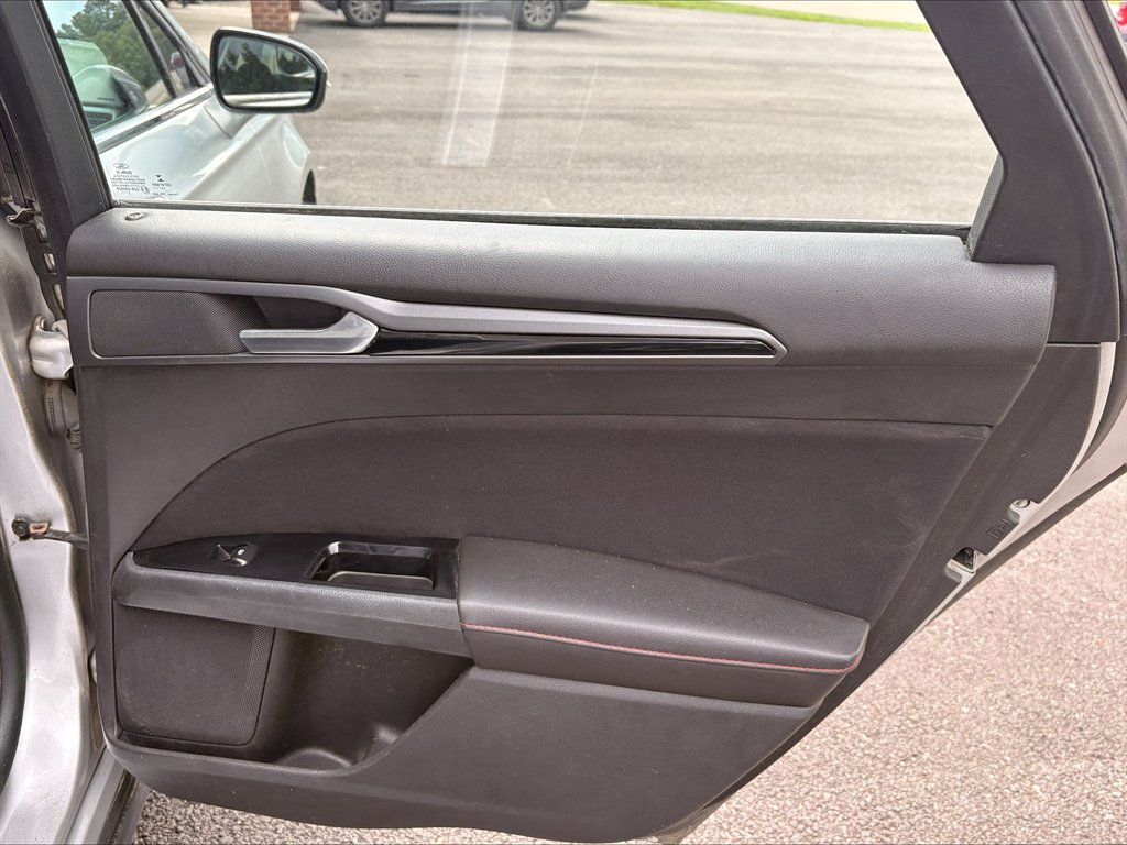 2014 Ford Fusion - $2,990
