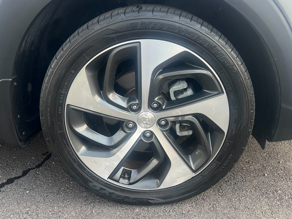 2017 Hyundai Tucson - $10,990