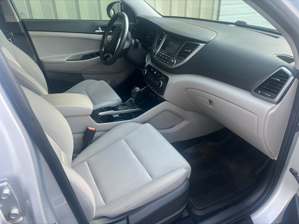 2017 Hyundai Tucson - $10,990