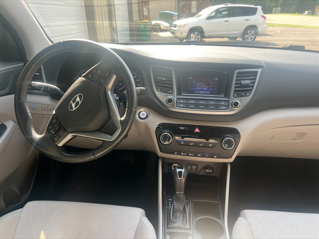 2017 Hyundai Tucson - $10,990