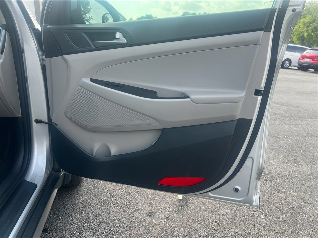 2017 Hyundai Tucson - $10,990