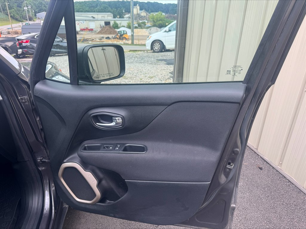 2017 Jeep Renegade - $10,990