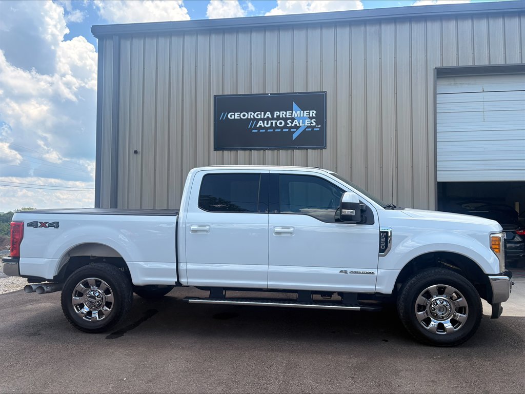 2017 Ford F-250 - $42,990