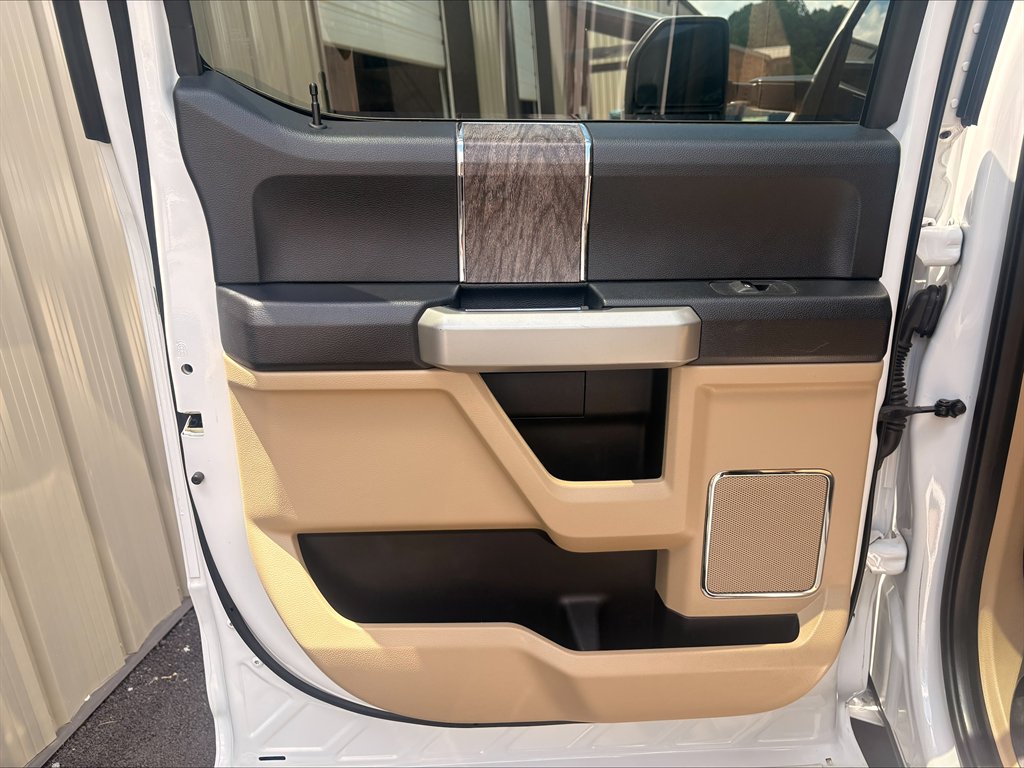 2017 Ford F-250 - $42,990