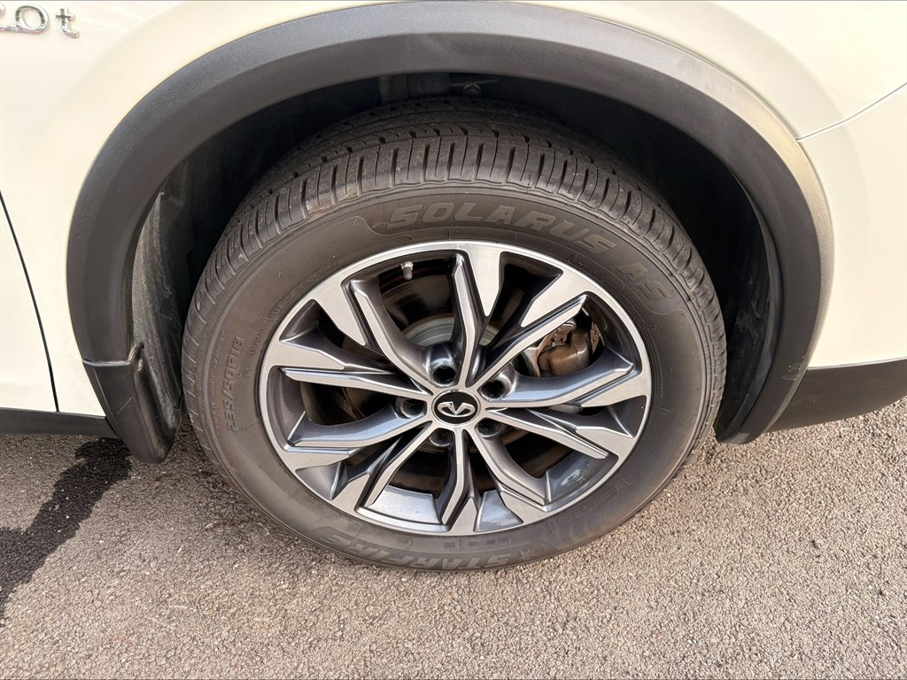 2018 INFINITI QX30 - $15,990