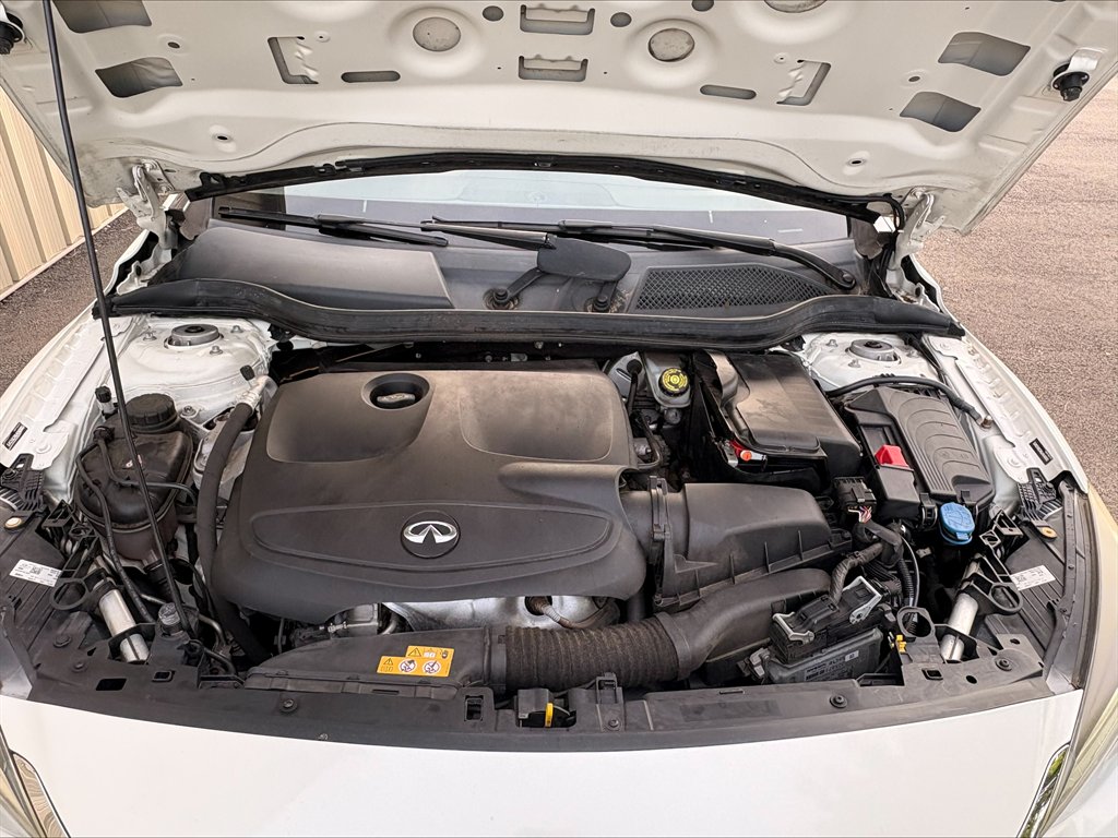 2018 INFINITI QX30 - $15,990