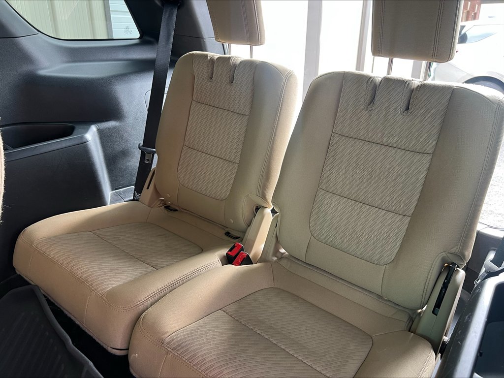 2017 Ford Explorer - $14,990