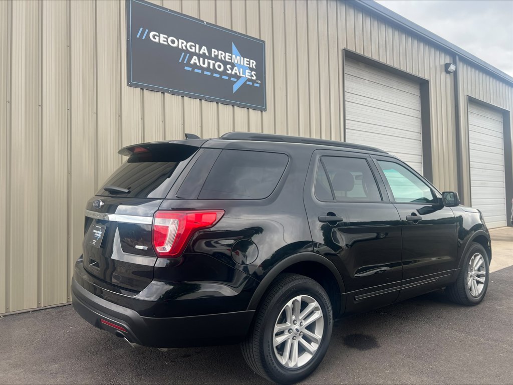 2017 Ford Explorer - $14,990