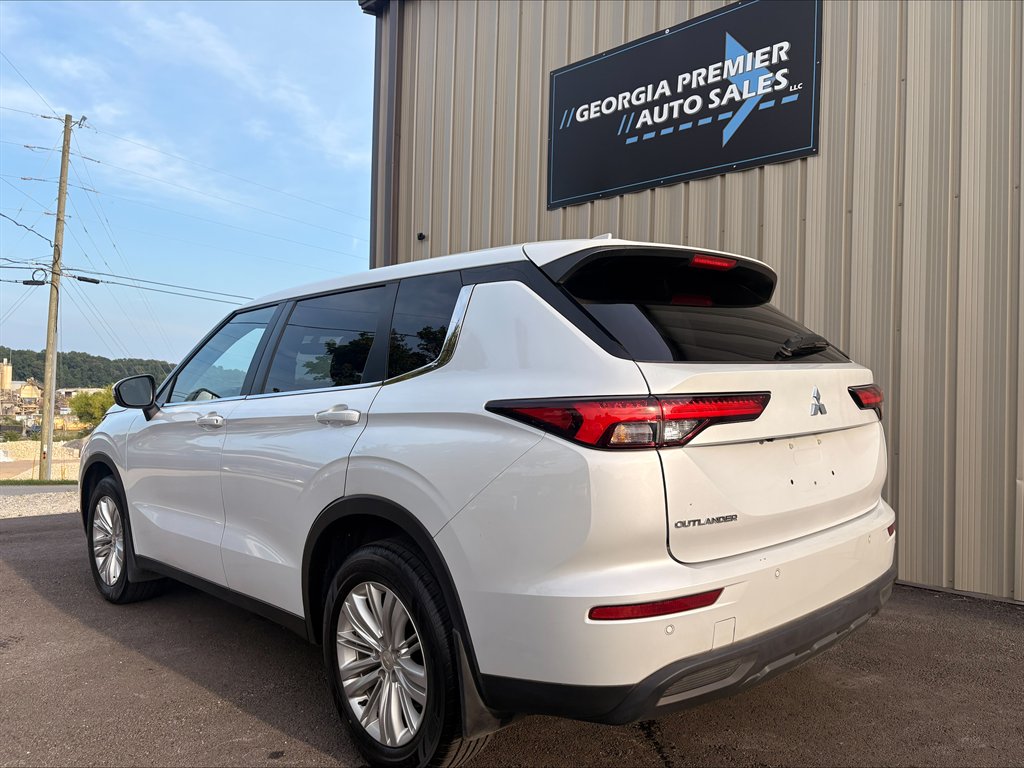 2024 Mitsubishi Outlander - $25,990