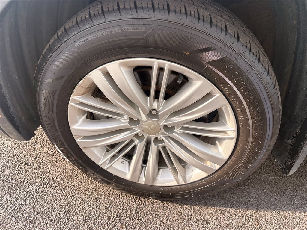 2024 Mitsubishi Outlander - $25,990
