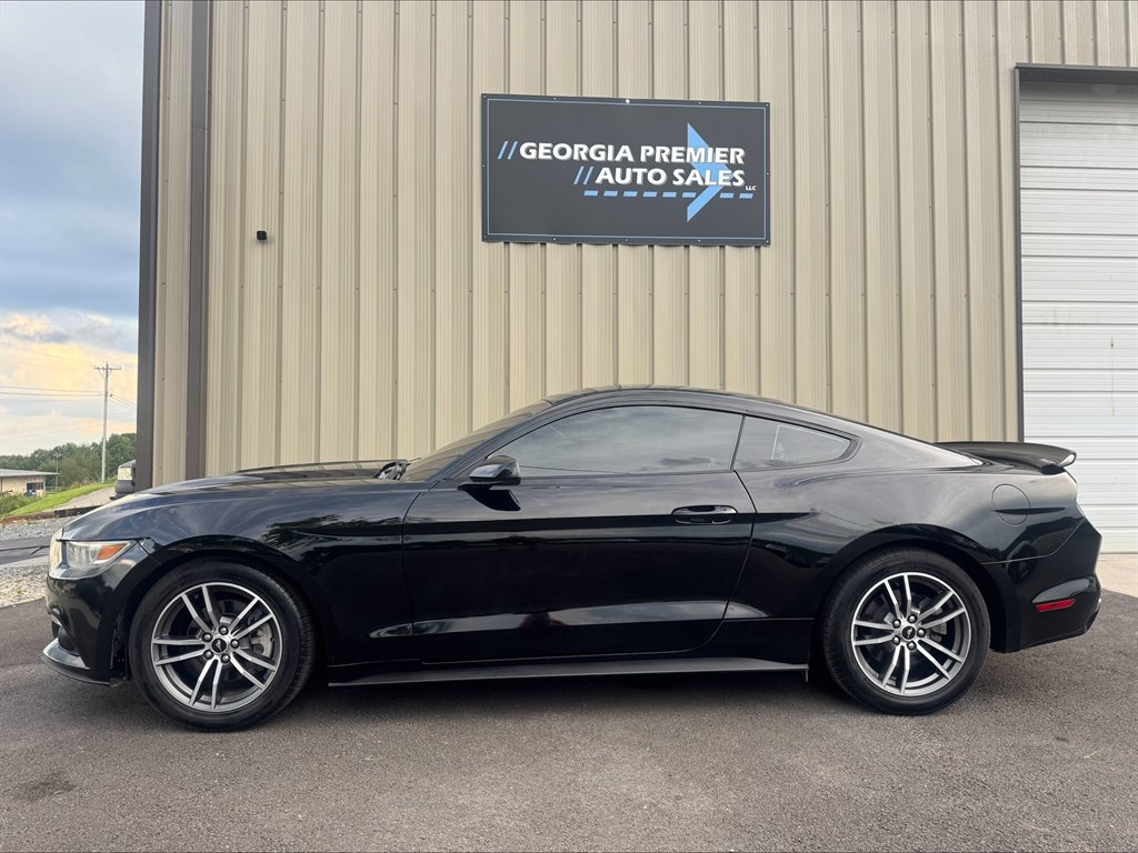 2017 Ford Mustang - $15,990