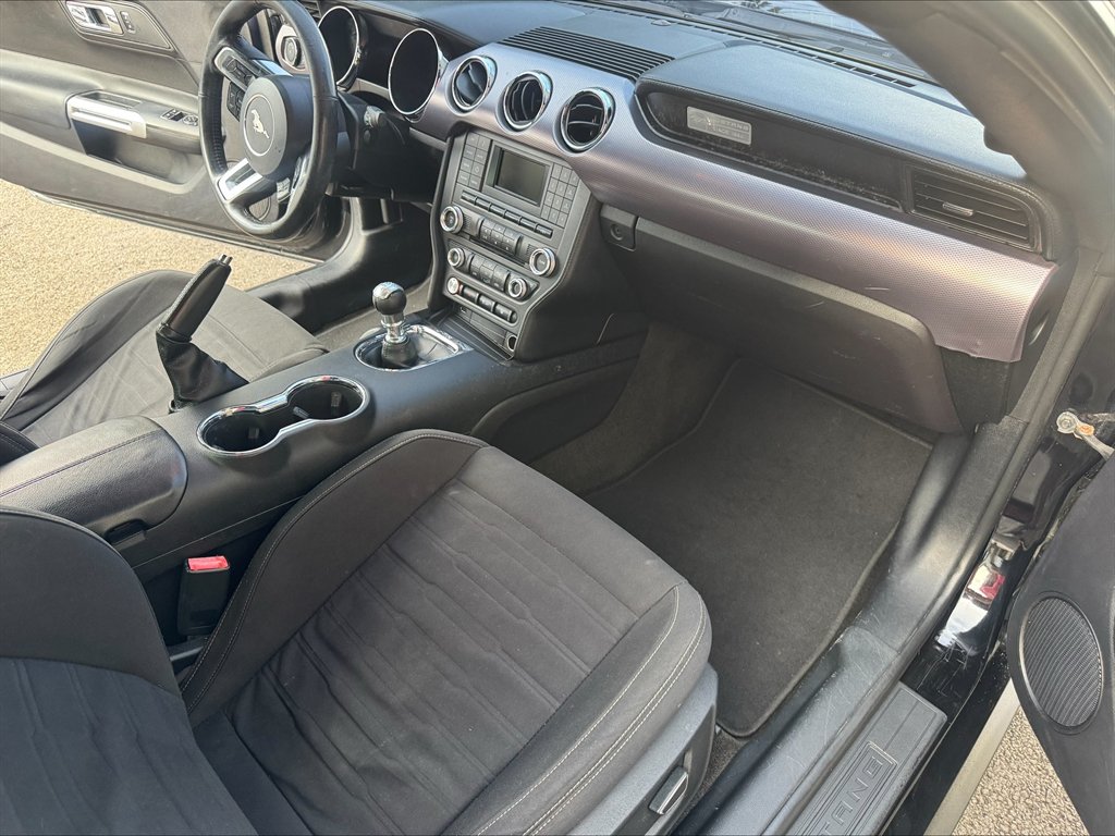 2017 Ford Mustang - $15,990