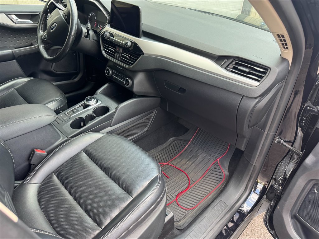 2020 Ford Escape - $15,990
