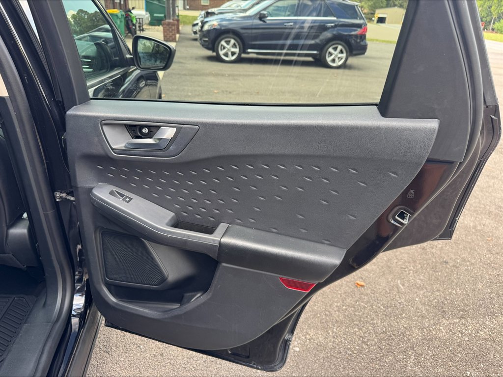 2020 Ford Escape - $15,990