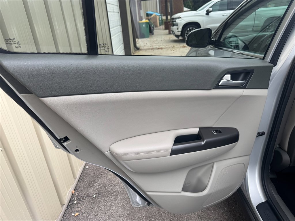 2017 Kia Sportage - $12,990