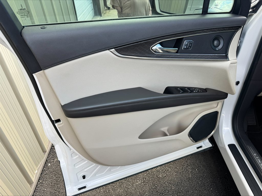 2019 Lincoln Nautilus - $16,990
