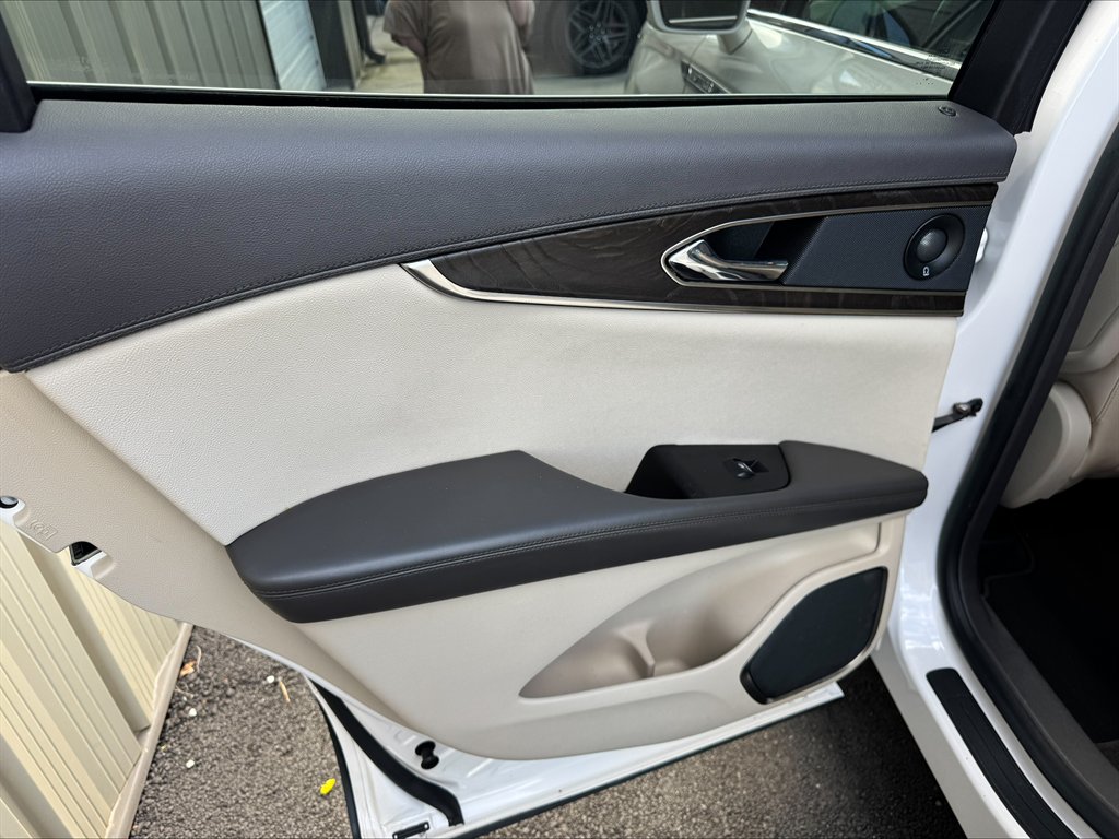 2019 Lincoln Nautilus - $16,990