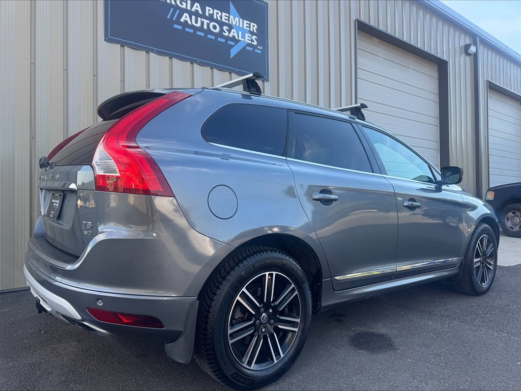 2017 Volvo XC60 - $12,990