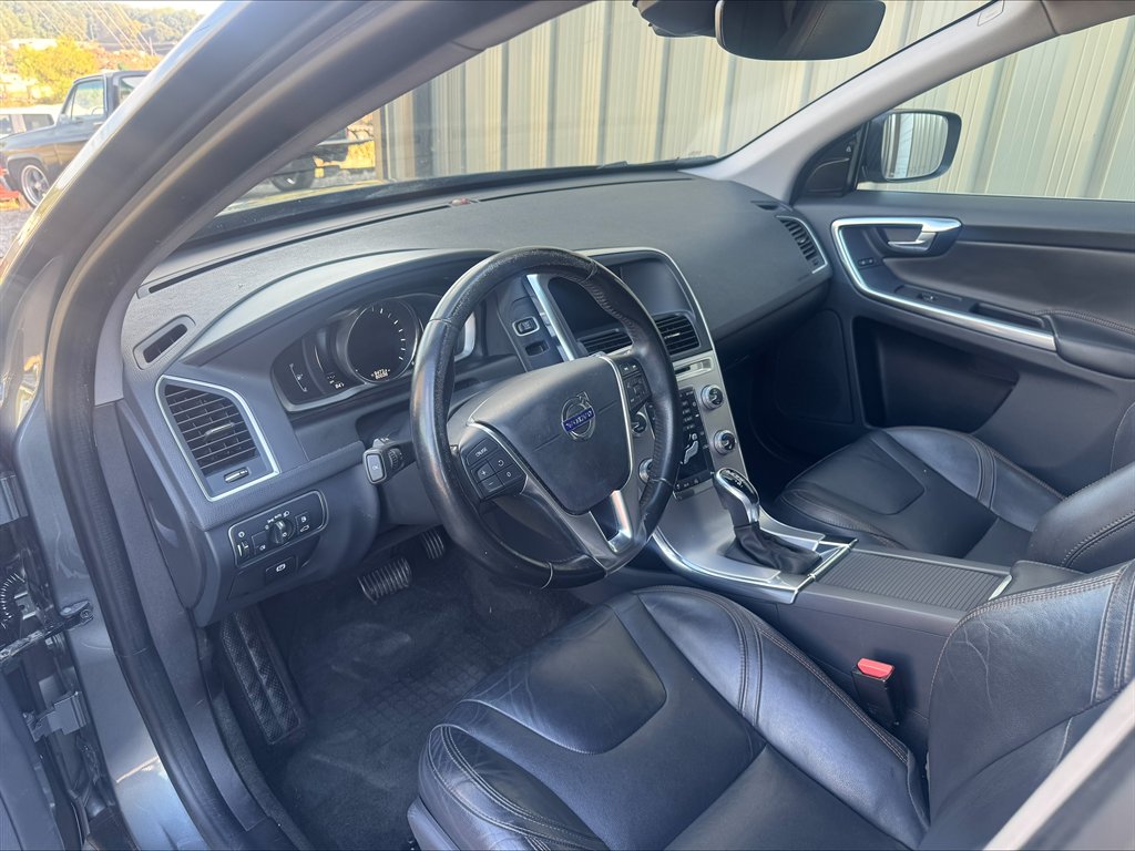 2017 Volvo XC60 - $12,990