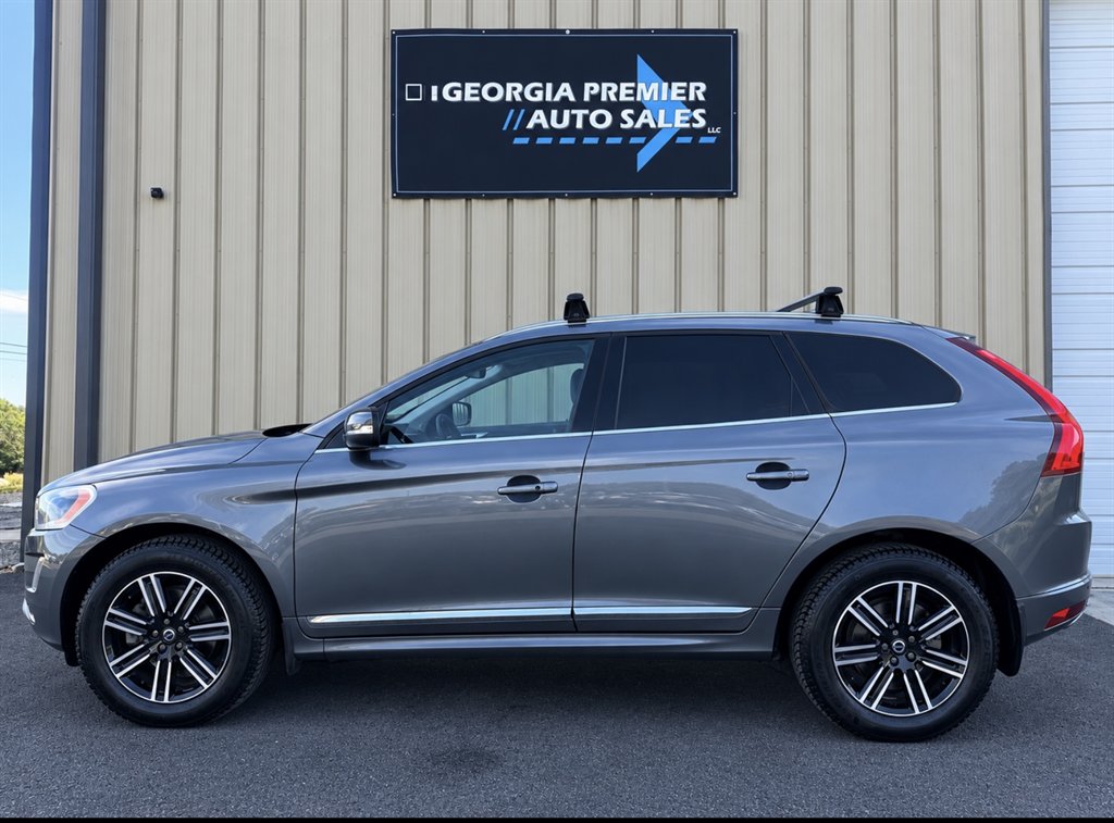 2017 Volvo XC60 - $12,990