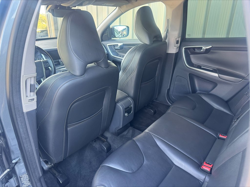 2017 Volvo XC60 - $12,990