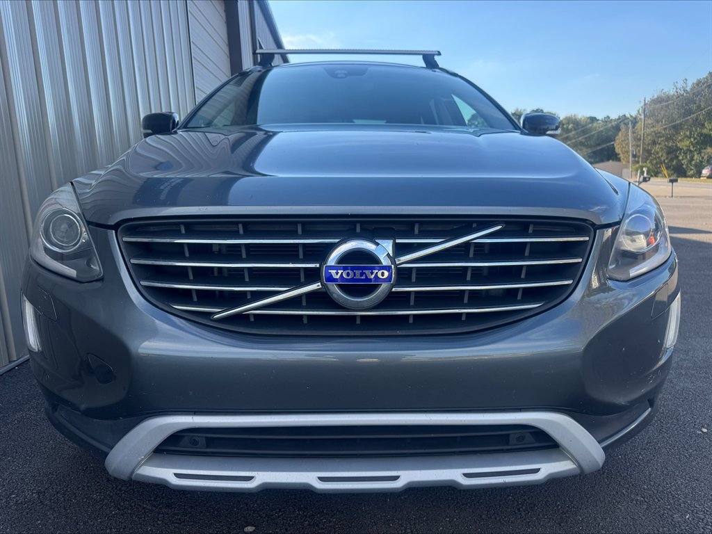 2017 Volvo XC60 - $12,990