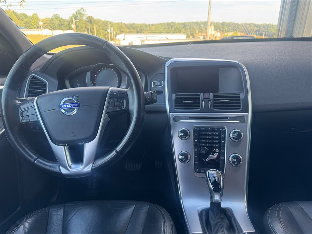 2017 Volvo XC60 - $12,990