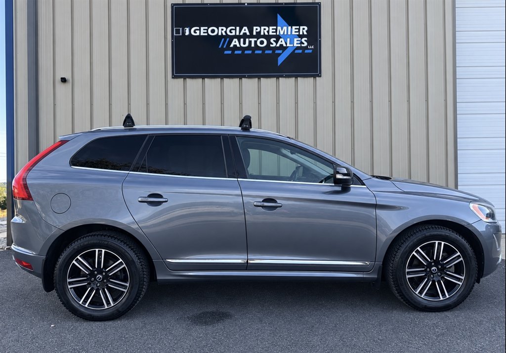 2017 Volvo XC60 - $12,990