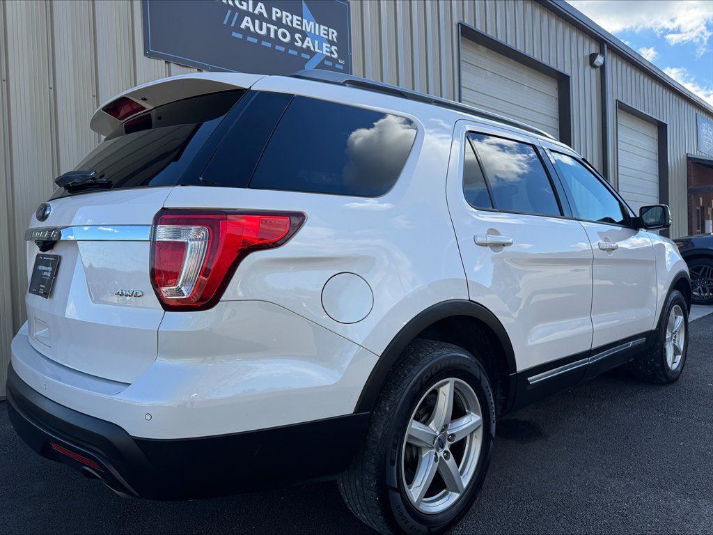 2017 Ford Explorer - $12,990