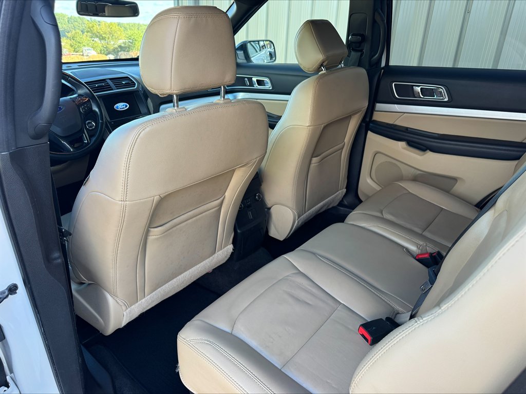 2017 Ford Explorer - $12,990