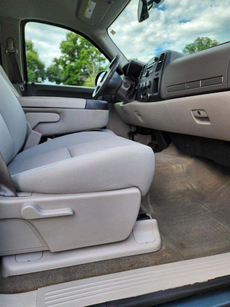 2012 Chevrolet Silverado 1500 - $7,200